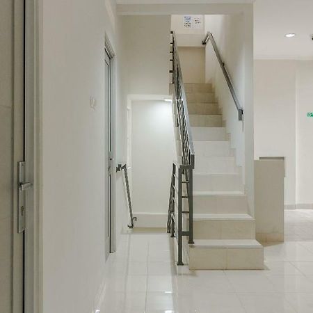 Reddoorz @ Cipete Raya Ξενοδοχείο Τζακάρτα Εξωτερικό φωτογραφία