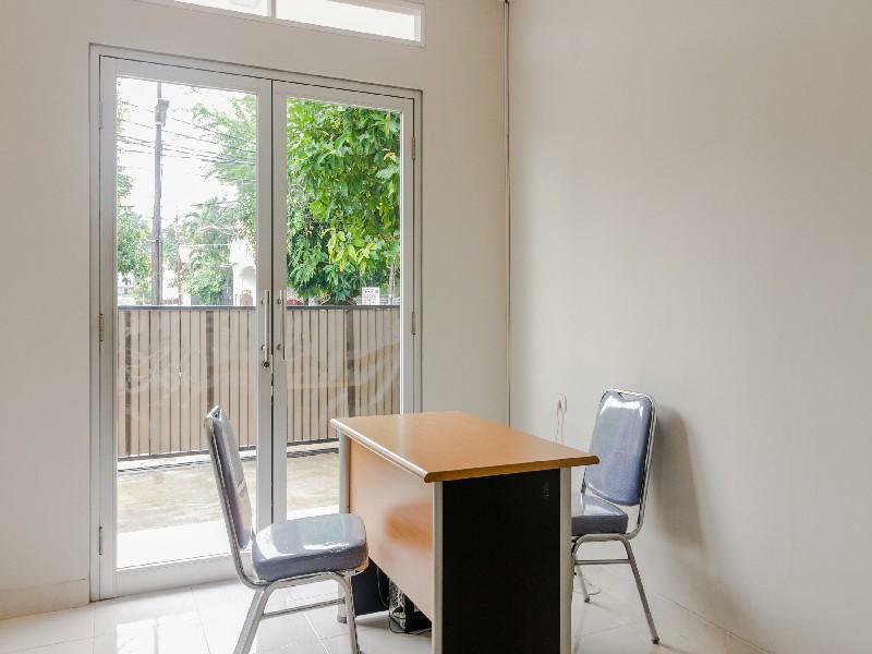 Reddoorz @ Cipete Raya Ξενοδοχείο Τζακάρτα Εξωτερικό φωτογραφία