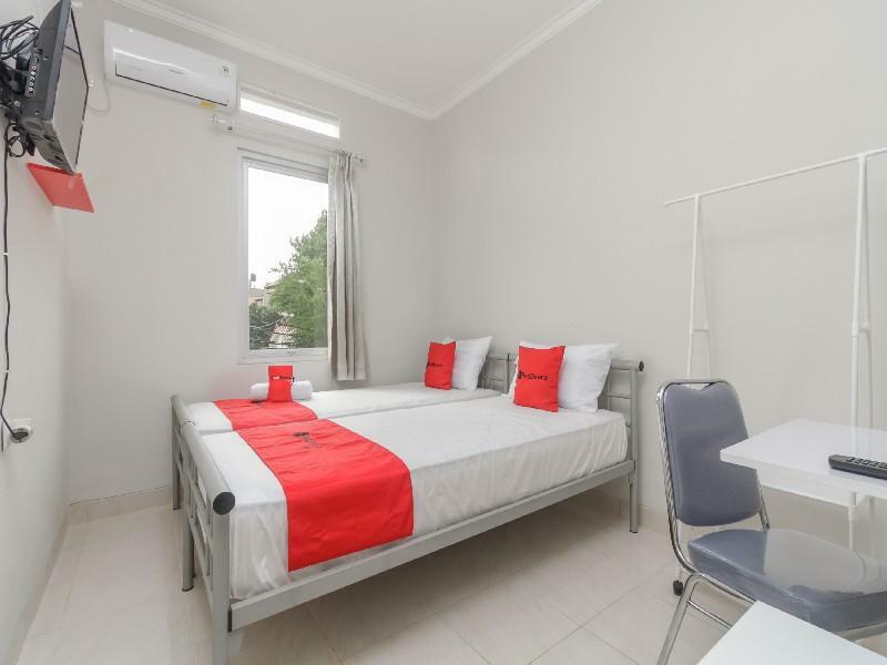 Reddoorz @ Cipete Raya Ξενοδοχείο Τζακάρτα Εξωτερικό φωτογραφία